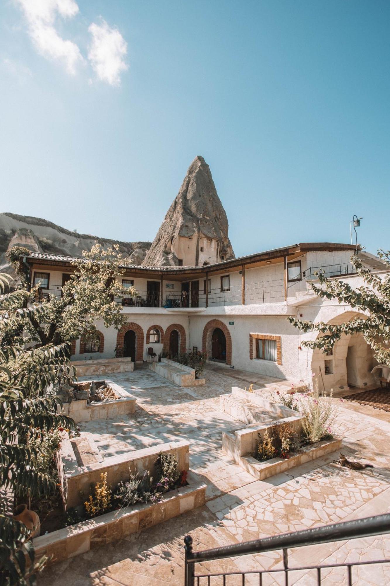 Отель Turan Cappadocia Cave Гореме Экстерьер фото