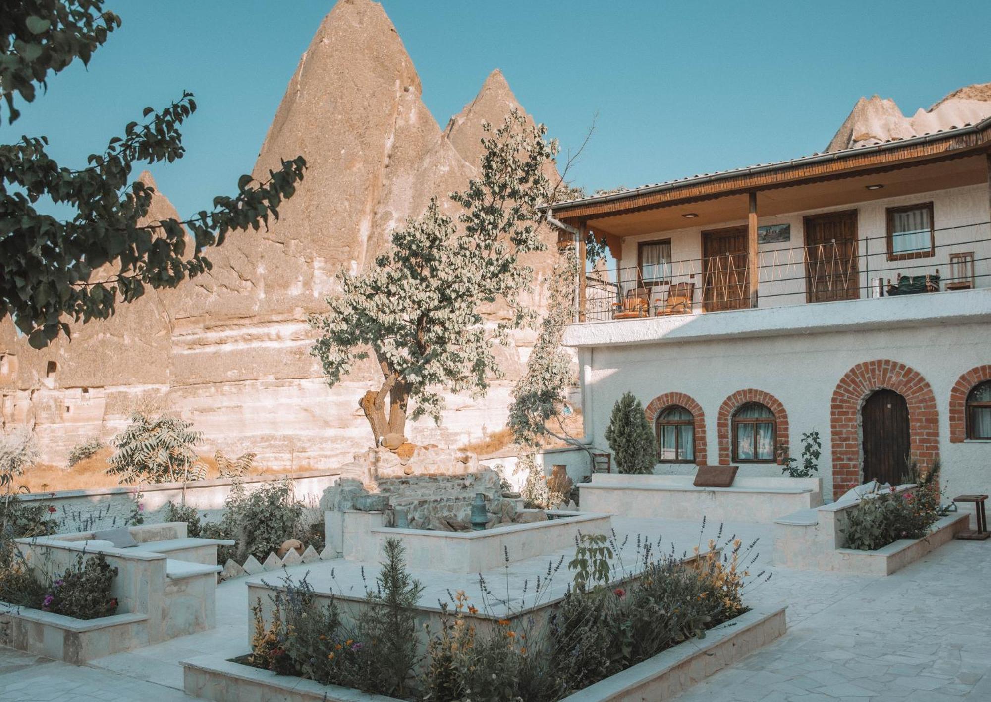 Отель Turan Cappadocia Cave Гореме Экстерьер фото