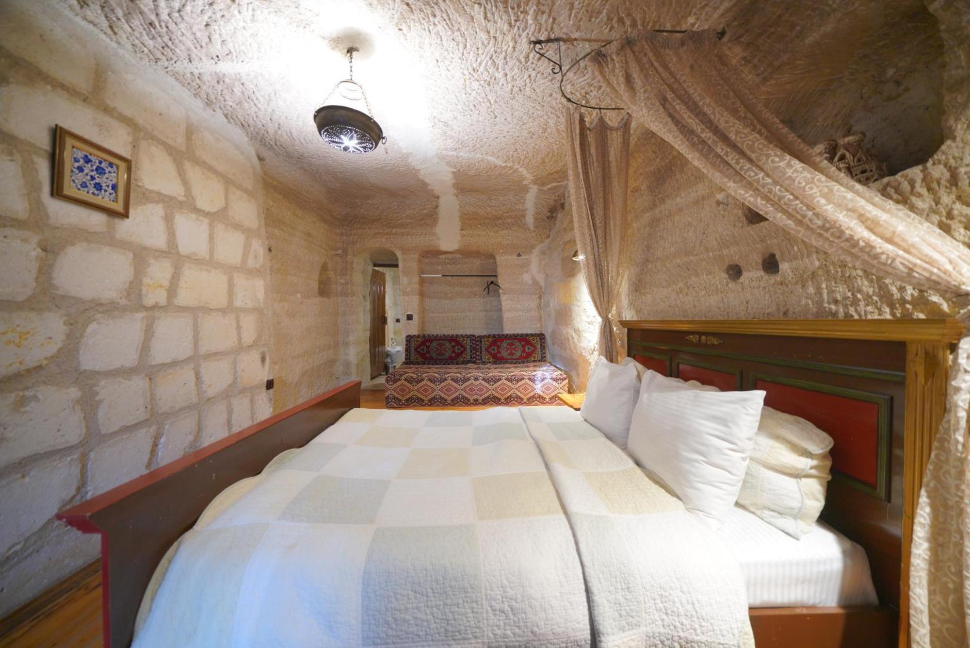 Отель Turan Cappadocia Cave Гореме Экстерьер фото